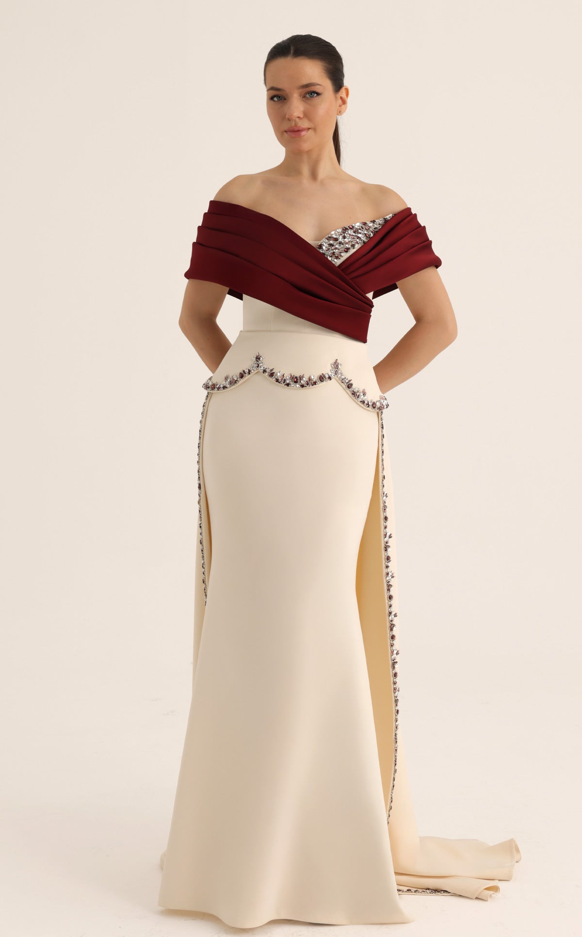 MNM Couture O07865