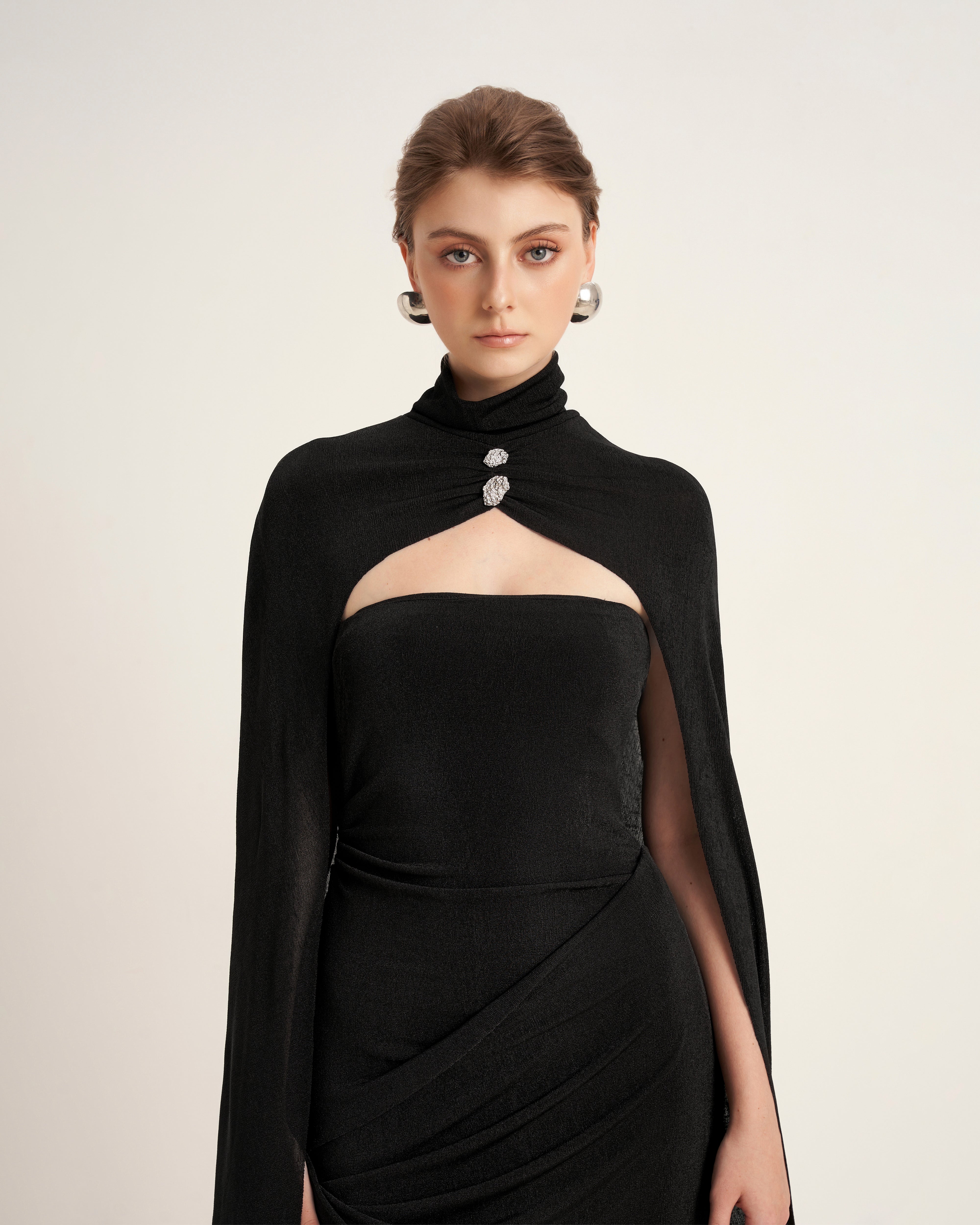 Mirer - Pansy Sheath Elastance Jersey Maxi Dress With Cape
