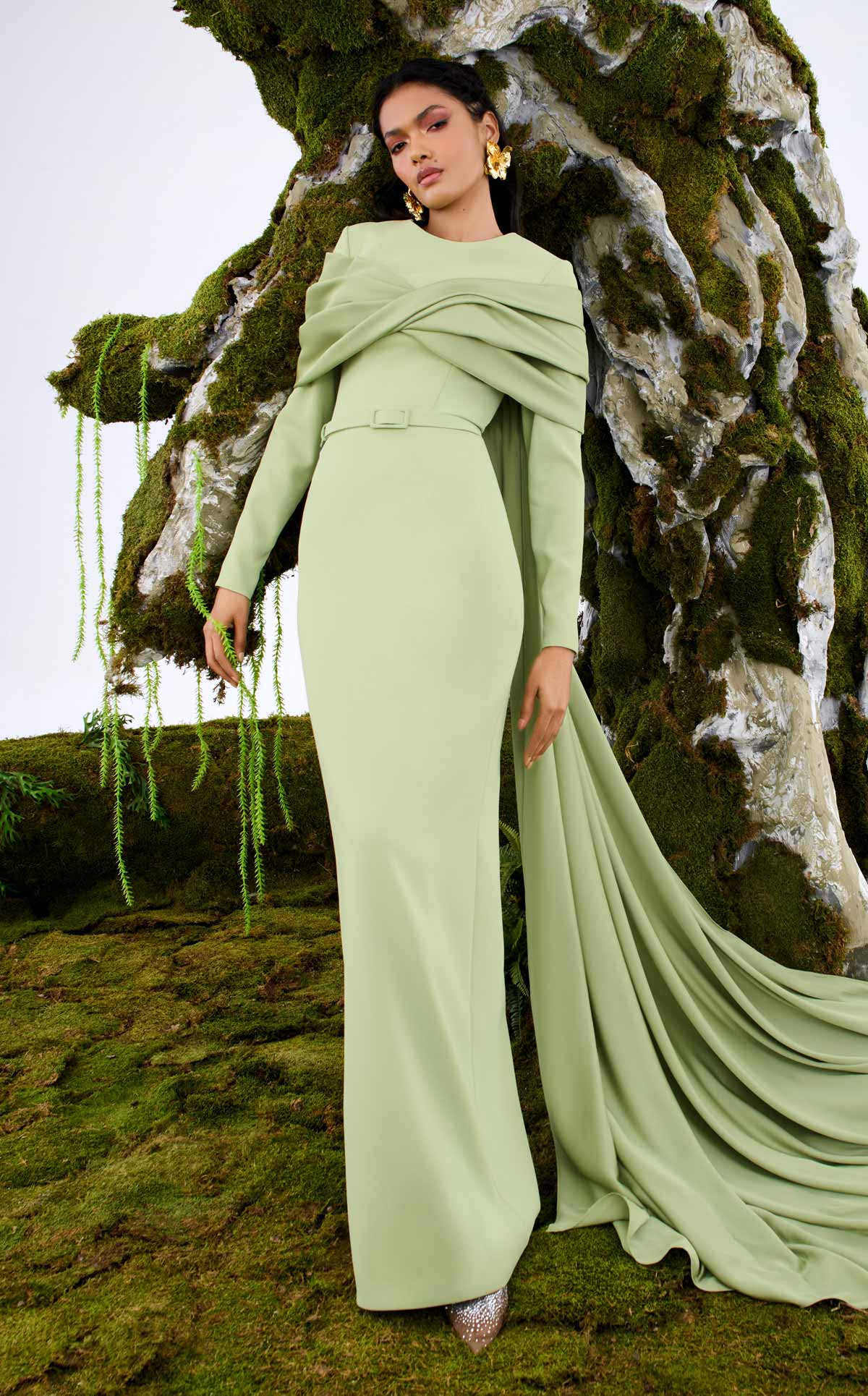 Style N0672 Light Green Column Gown with Cape Train