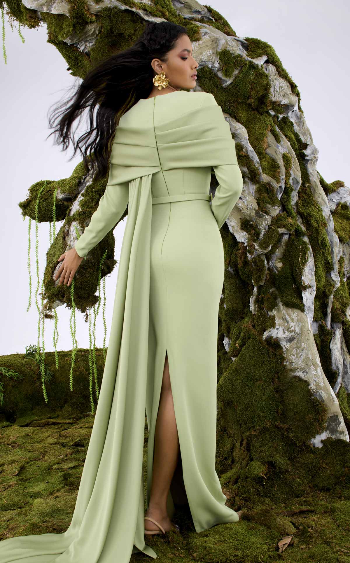 Style N0672 Light Green Column Gown with Cape Train