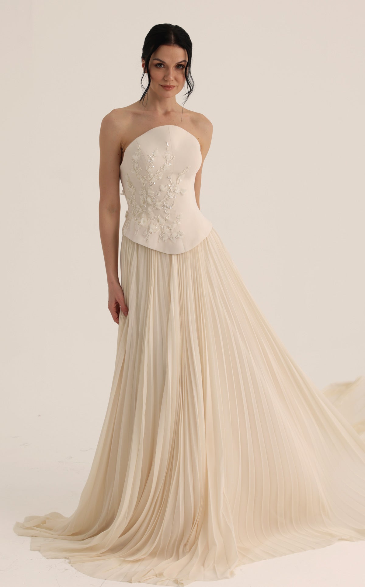 MNM Couture O07860