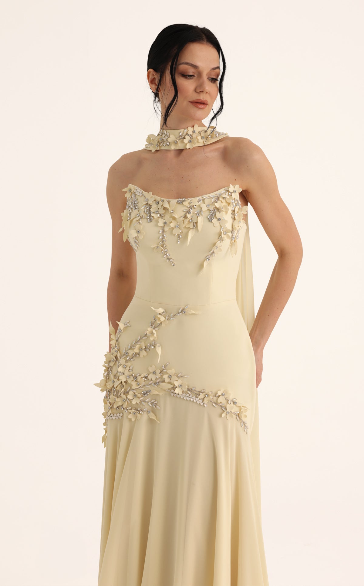 MNM Couture O07864
