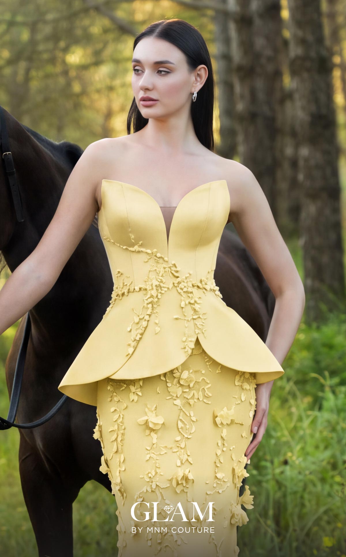 MNM Couture O07909