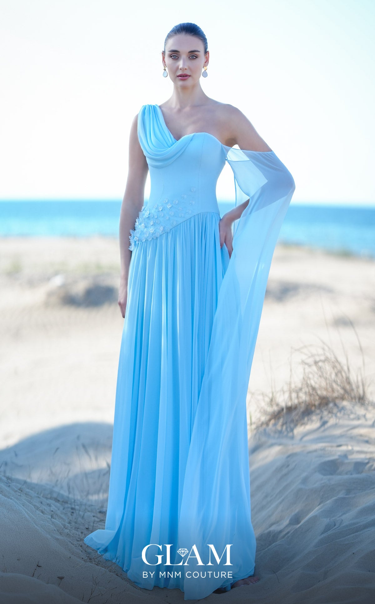 MNM Couture O09003