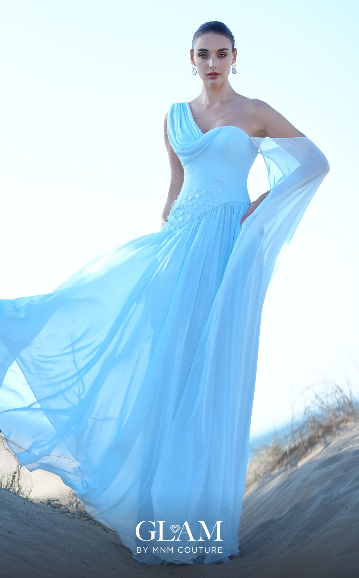 MNM Couture O09003