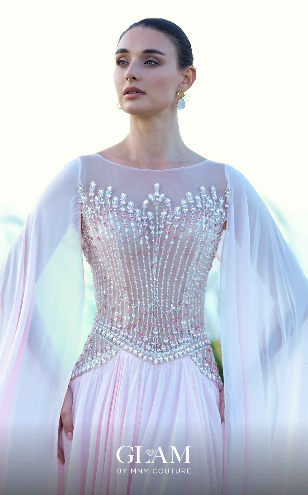MNM Couture O09004