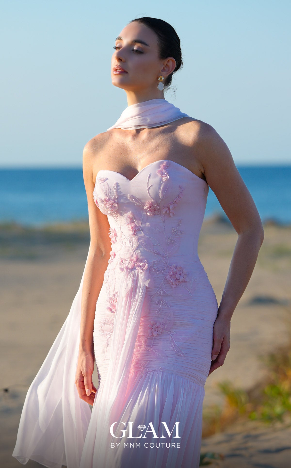 MNM Couture O09005