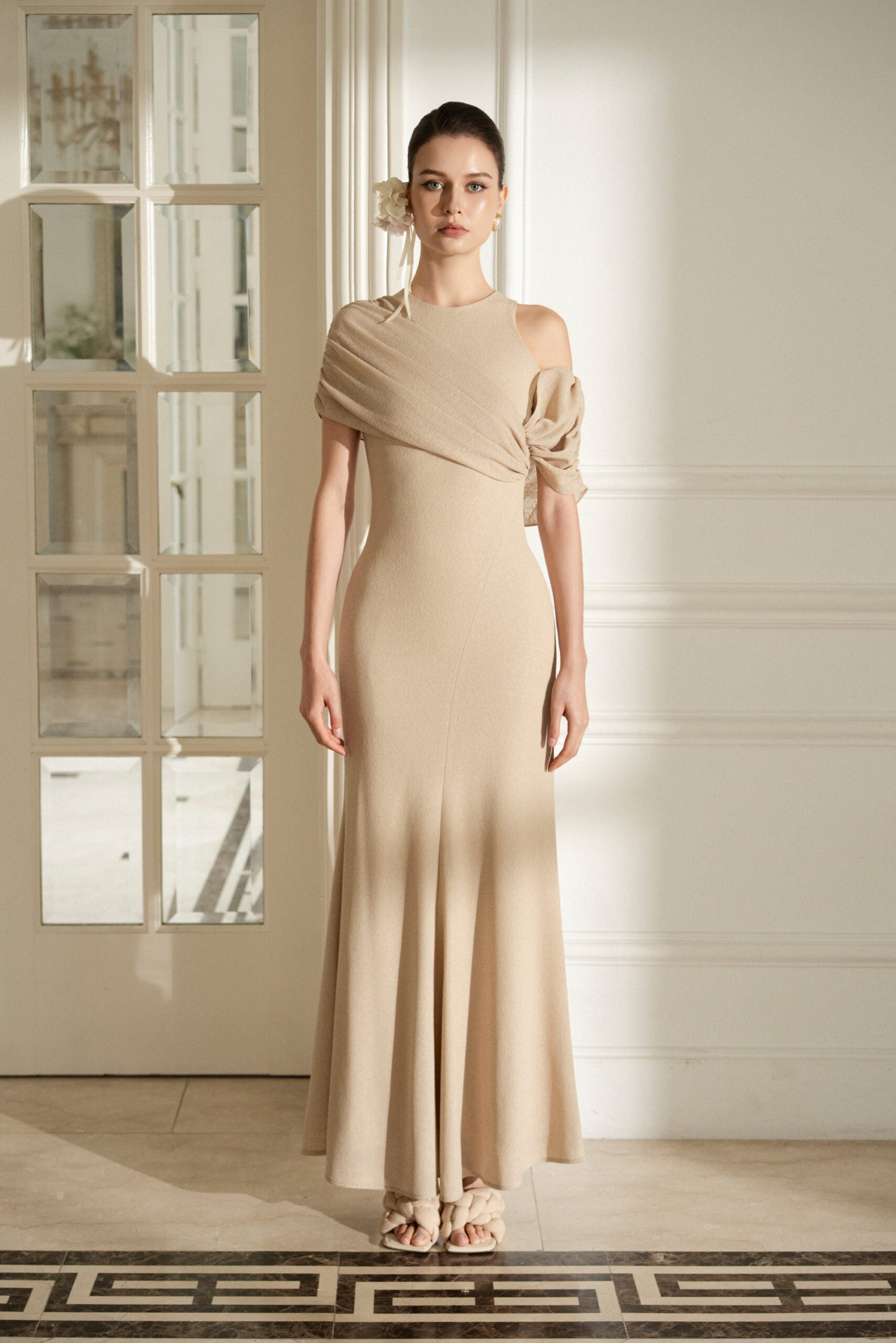ワンピース Herlipto Drape Shoulder Mermaid Dress One-Shoulder Draped Mermaid Dress | Asymmetric Sand Evening Dress