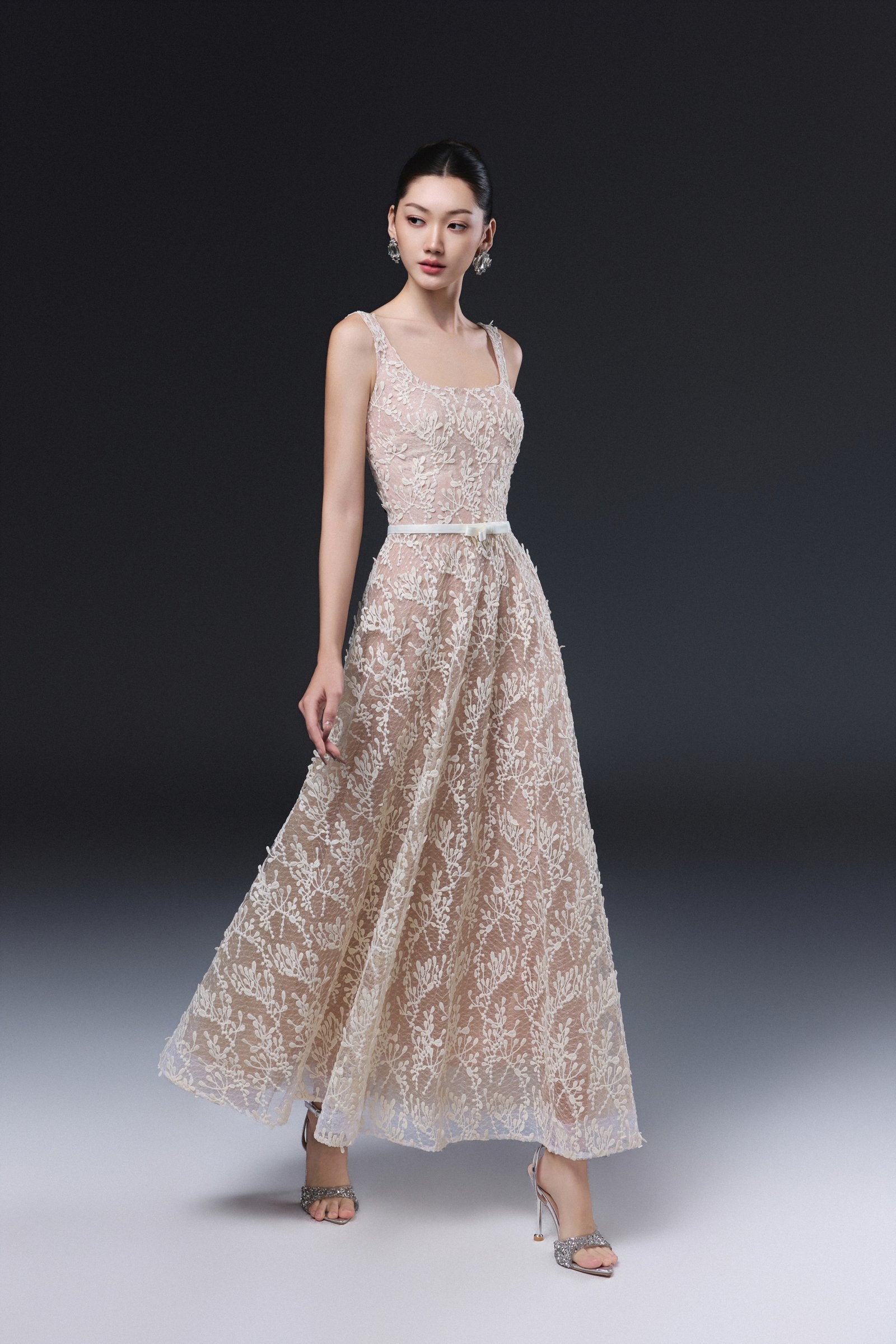 RIKA DRESS image 1