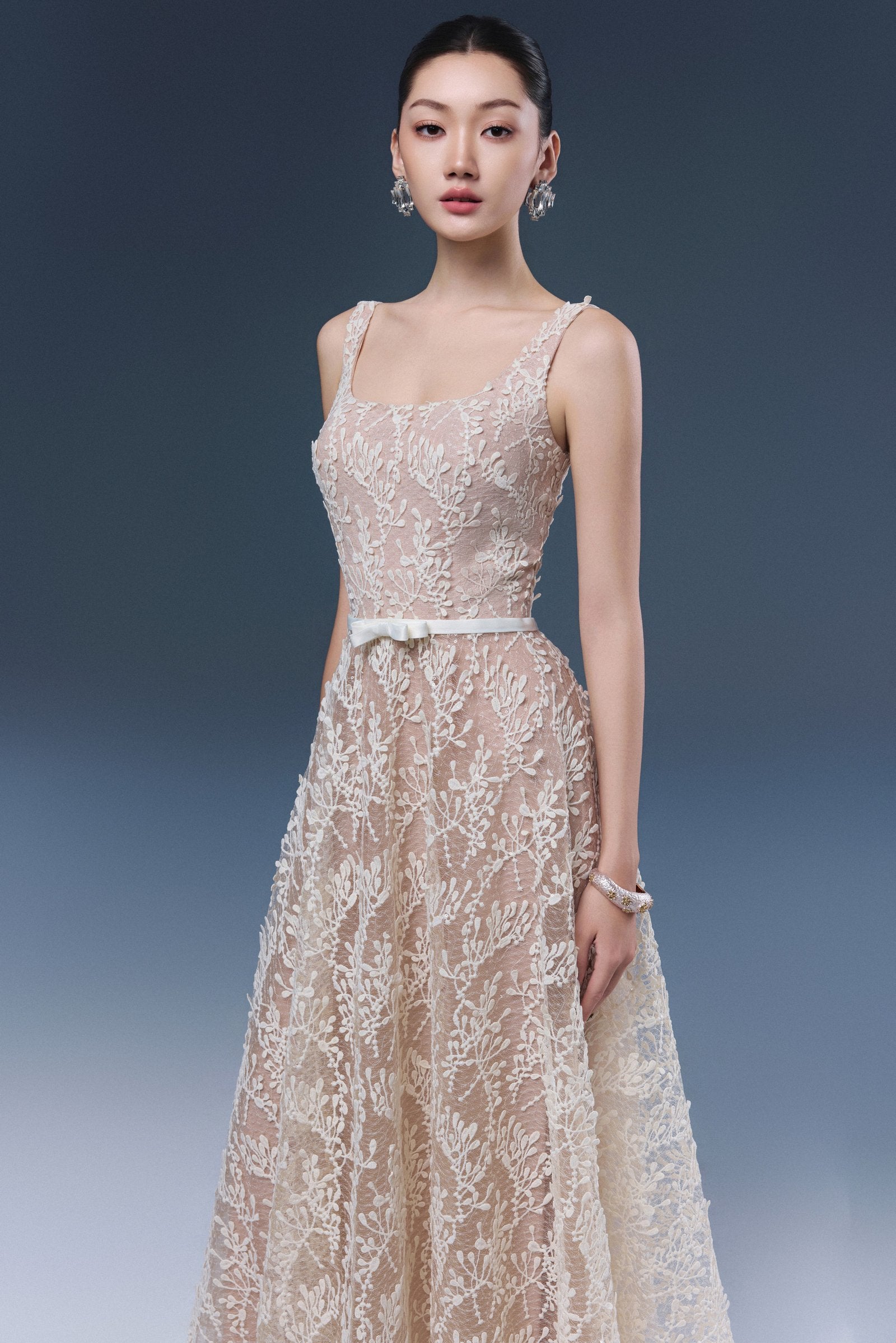 RIKA DRESS image 2
