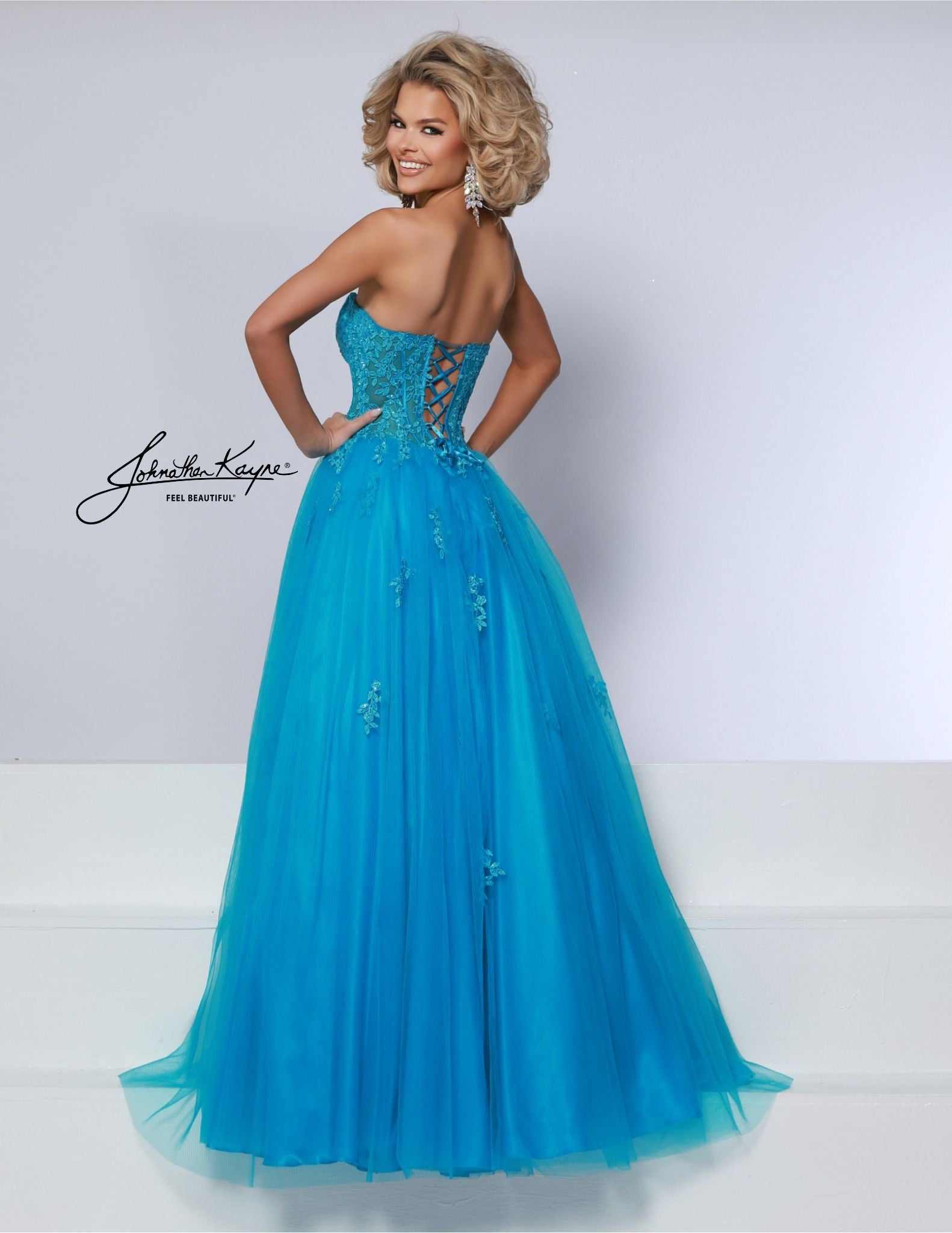 Style 3019