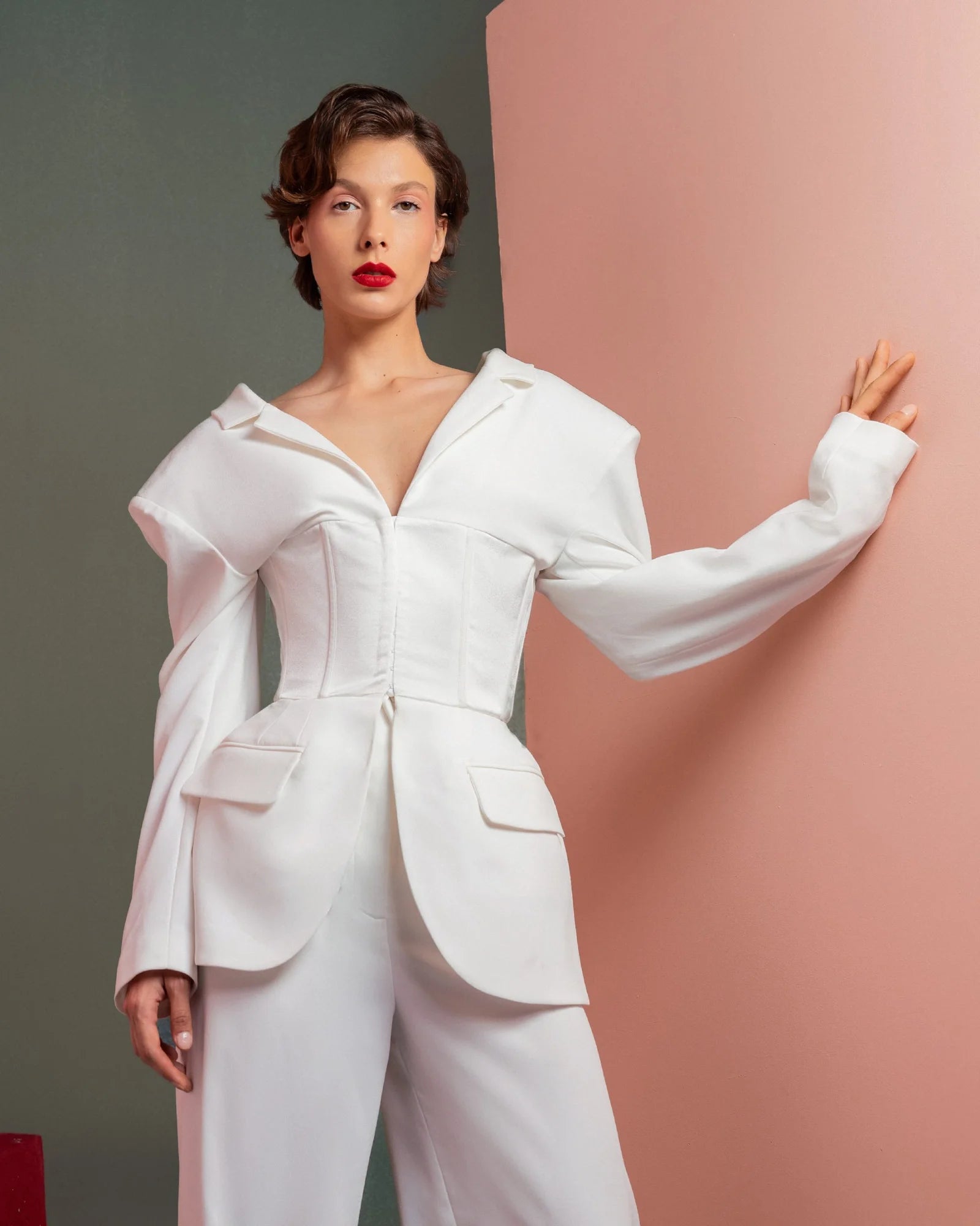 Style GOF2514 Structured Blazer with Corset Detailing Elegant White Crepe High-Waist Pants