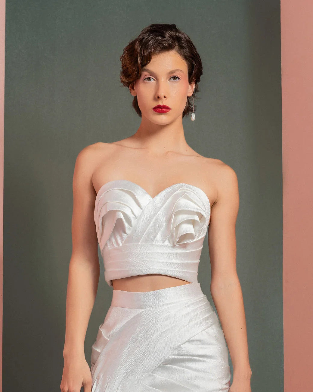 Style GOF2515 Exquisite Off-White Fit Draped Corset High-Waisted Asymmetrical Hemline Off-White Skirt