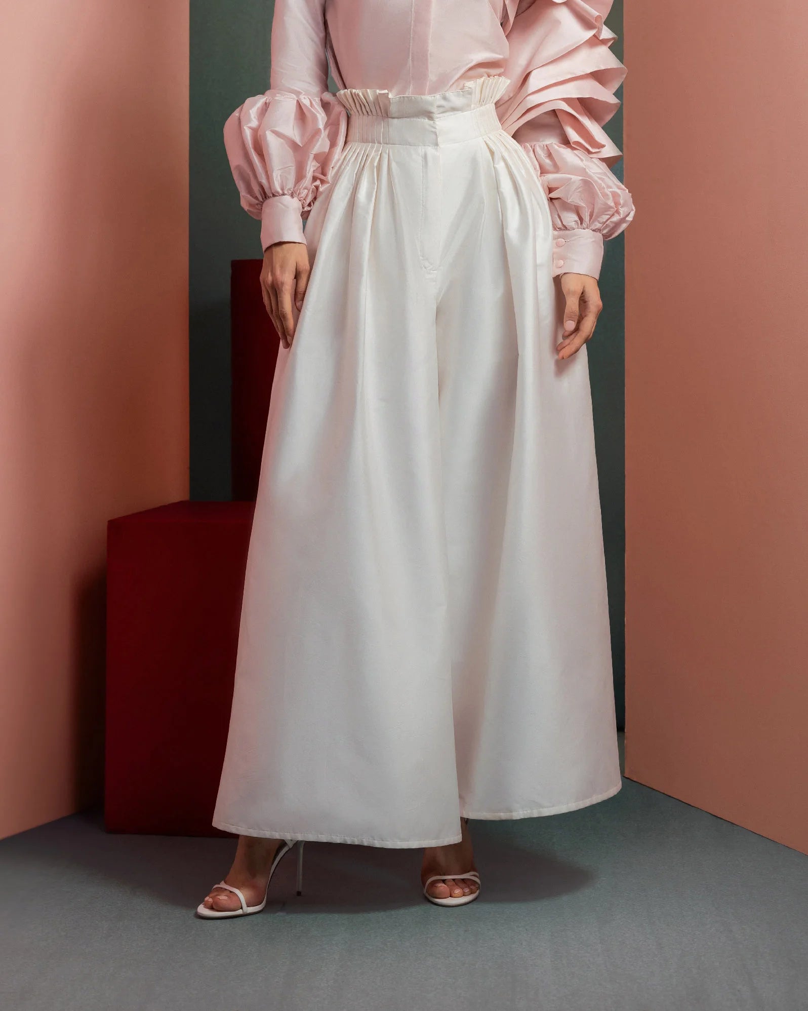 Style GOF2529 Ruffled Sleeves Taffeta Blouse in Soft Pink Wide-Legs White Taffeta Pants