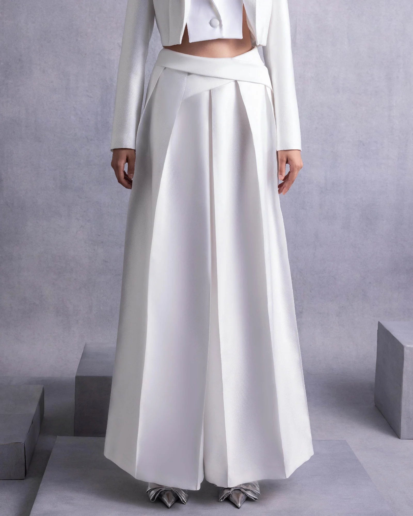 Style GOS2515 Cropped Piqué and Razmir Jacket Piqué Pants