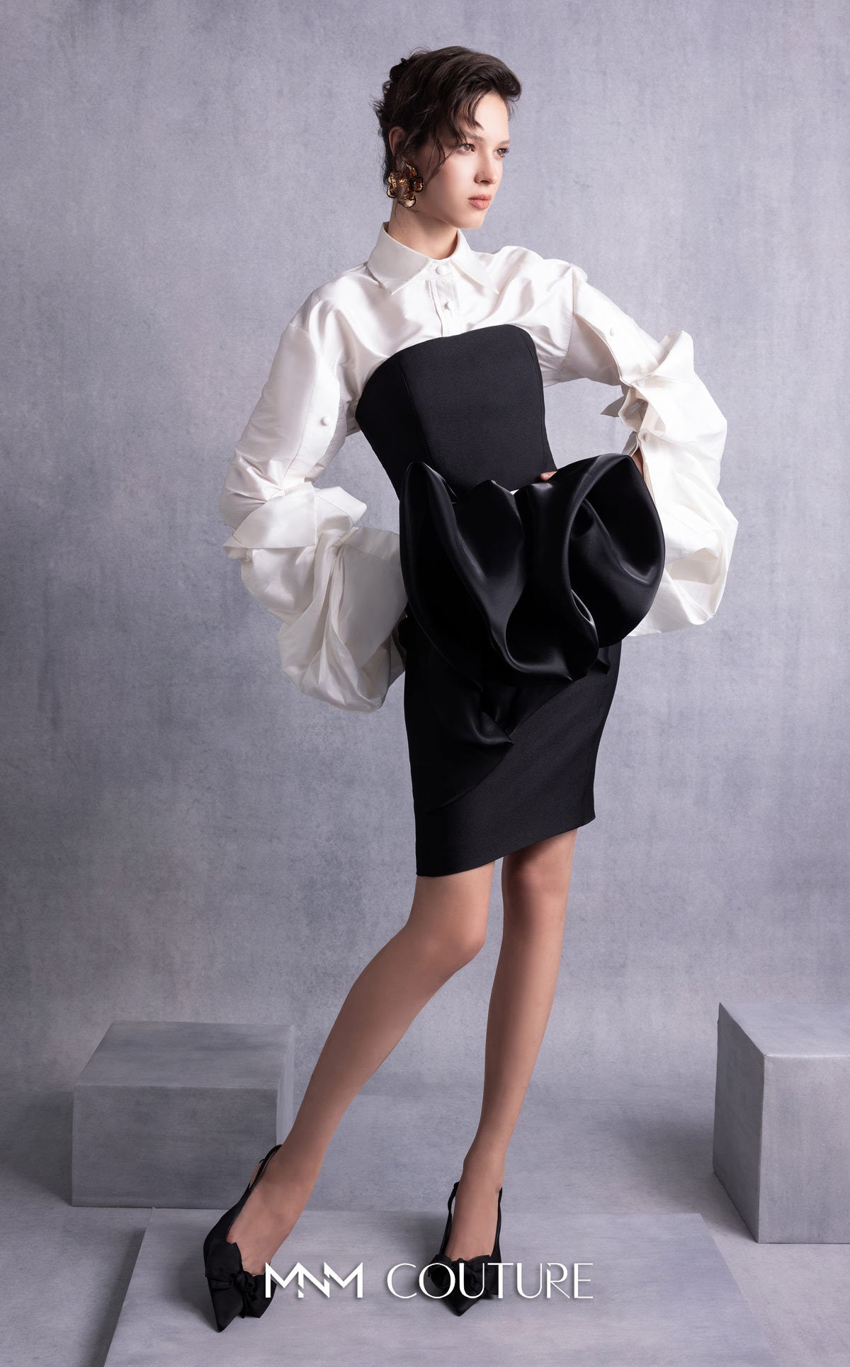 Style GOS2526 Exaggerated Sleeves Off-White Taffeta Blouse Black Piqué Corset Skirt