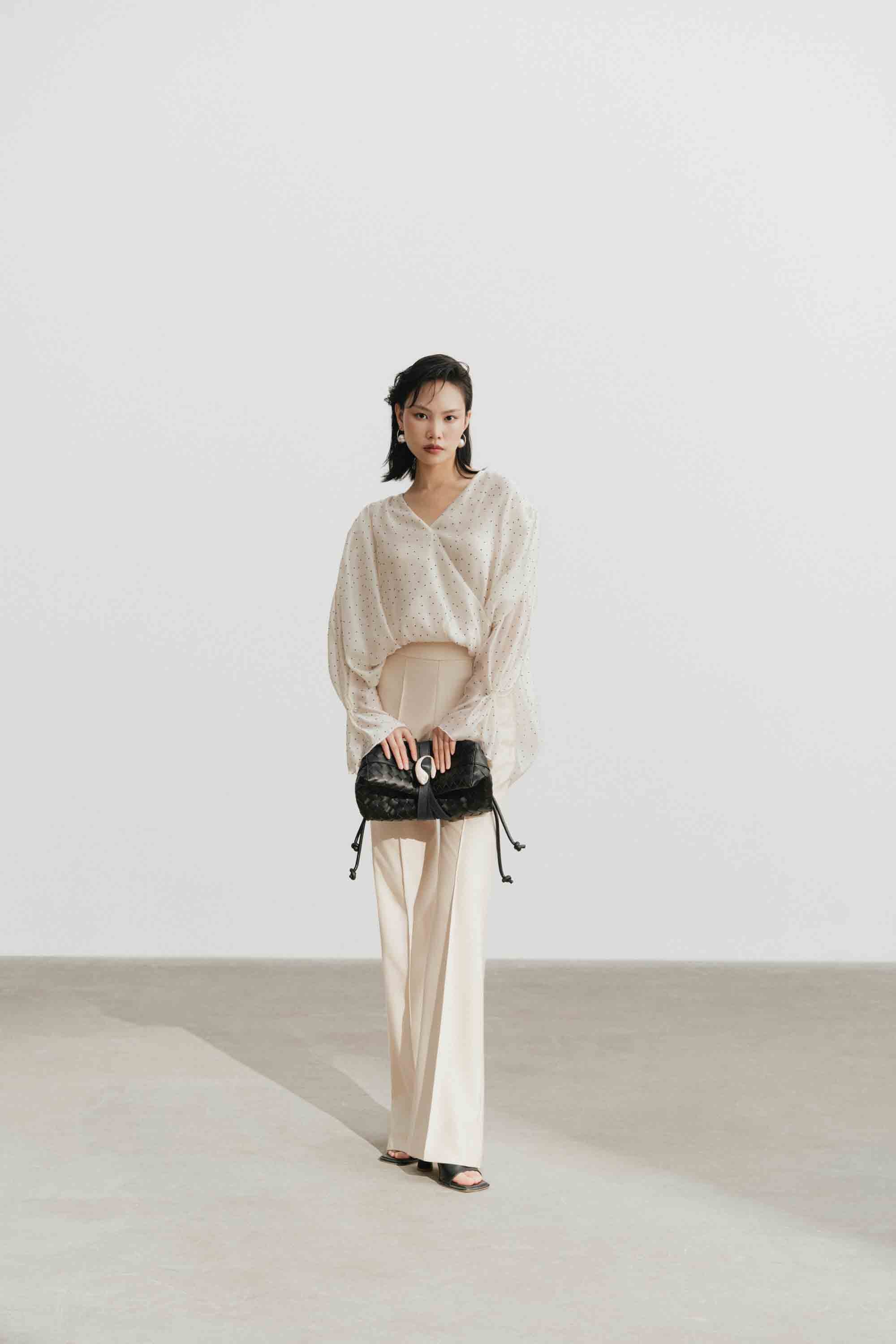 V-Neck Oversized Set Design