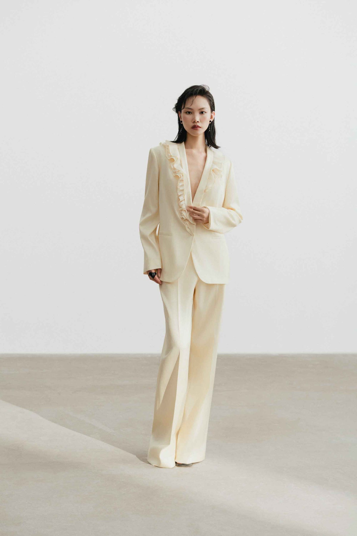 V-Neck Ruffle Set Design