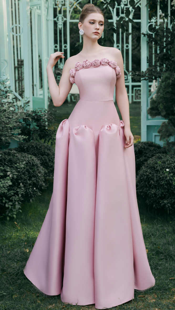 Noa Dress – Strapless Rosette Ballgown