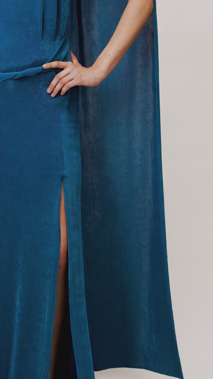 Logo-free luxury dress detail: mirer drape